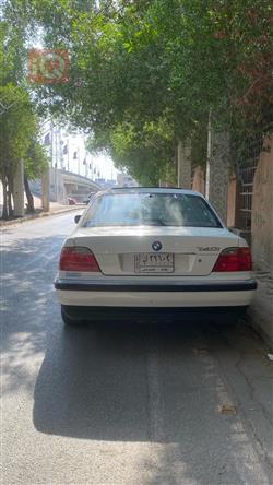 بي ام دبليو الفئة 7